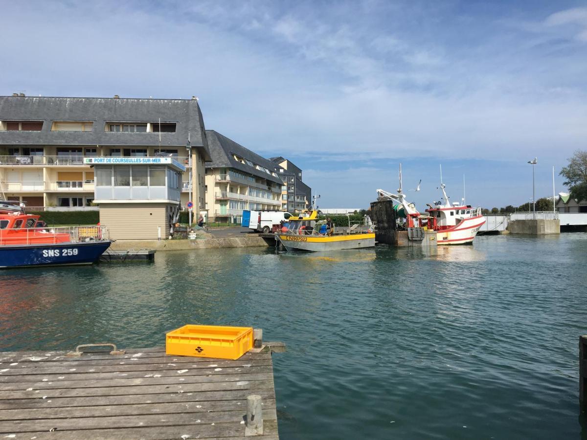Studio 22 - Coucher De Soleil & Vue Mer Courseulles-sur-Mer Exterior foto